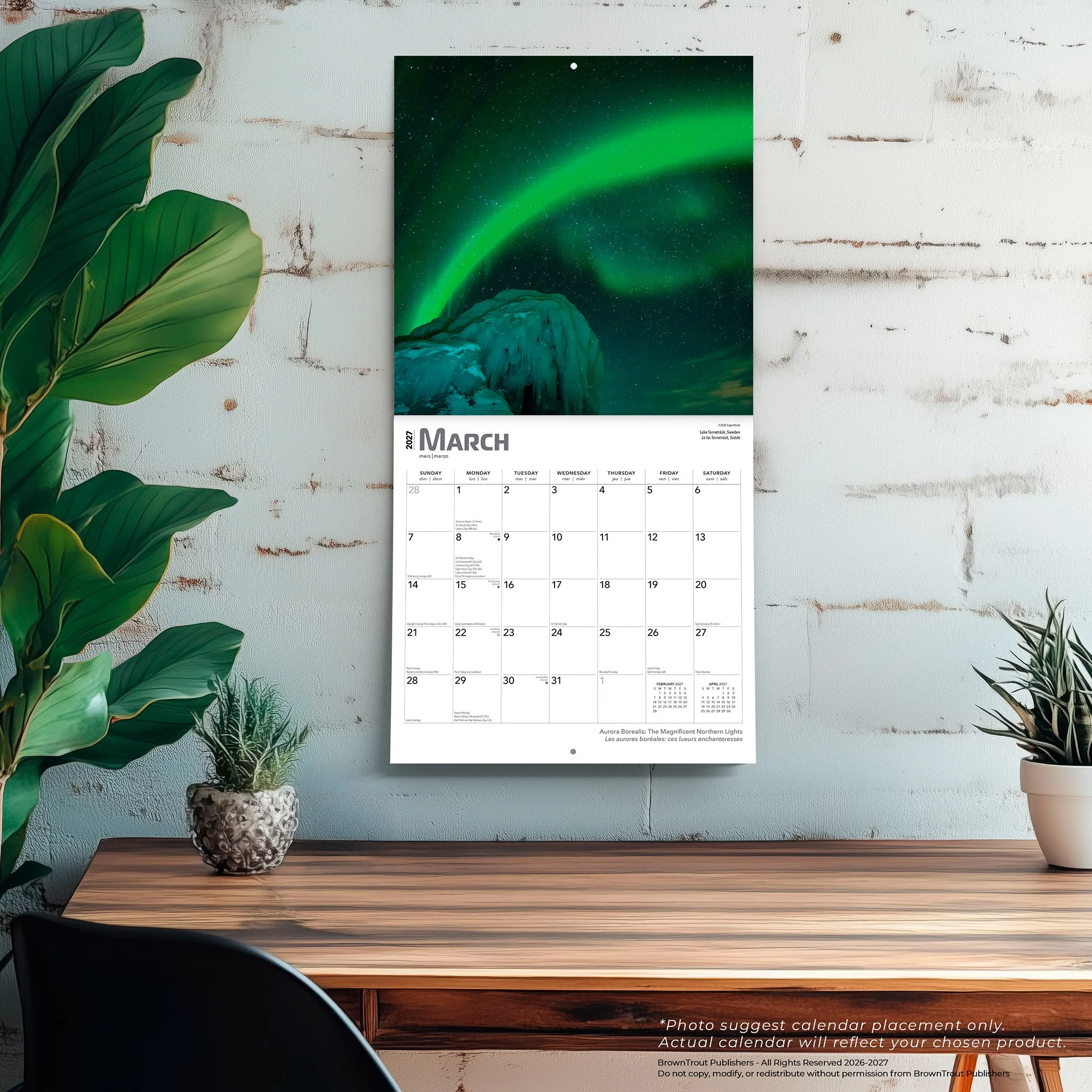 Aurora Borealis / Les aurores boréales 2027 Wall Calendar - Online Only - Image 5