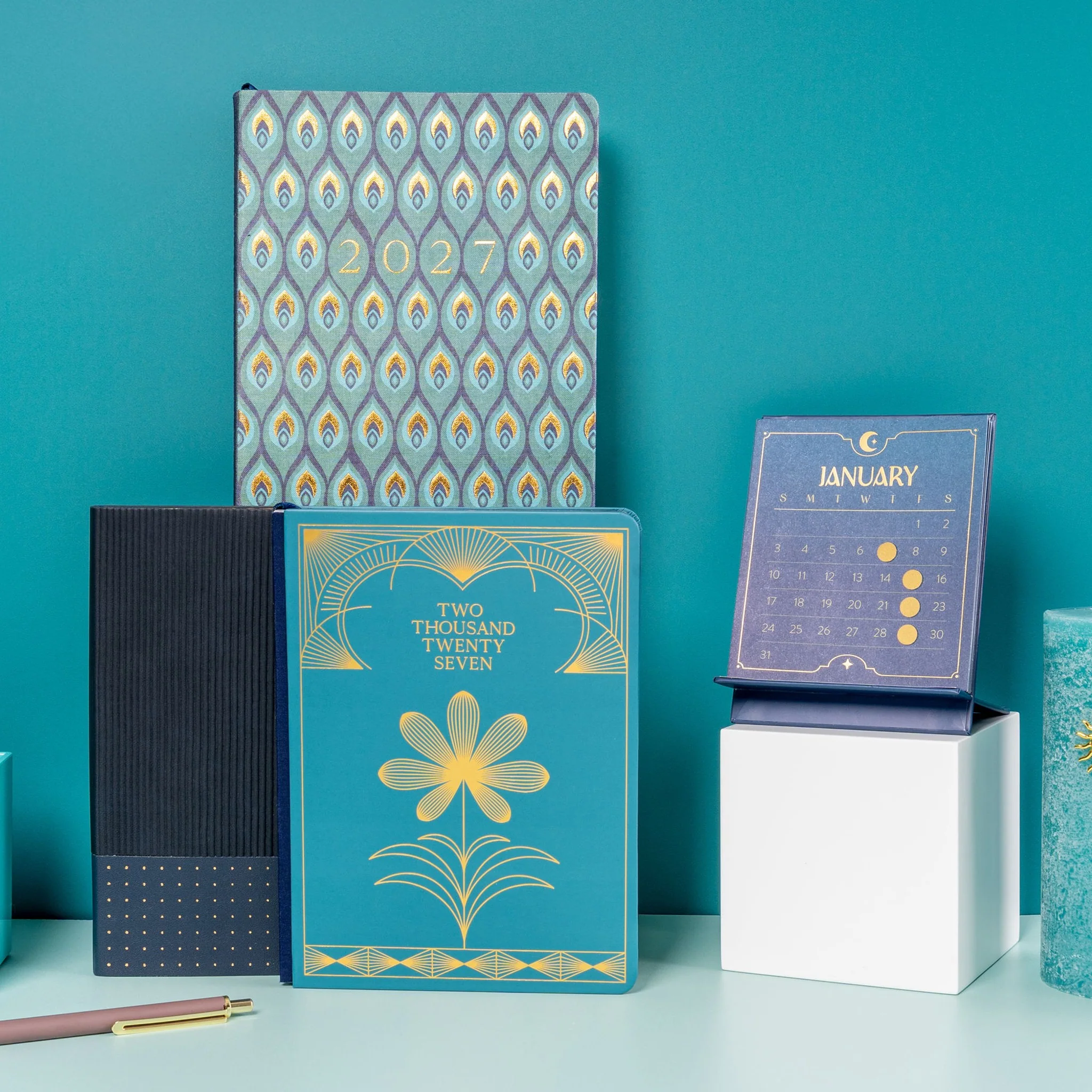 Cascading Plumes Clara Clothbound 2026-2027 Engagement Calendar - Image 8