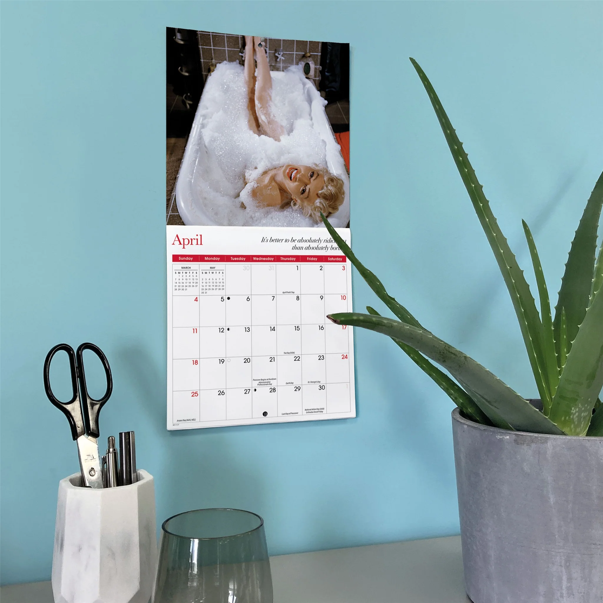 Marilyn Monroe 2027 Mini Calendar - Image 6